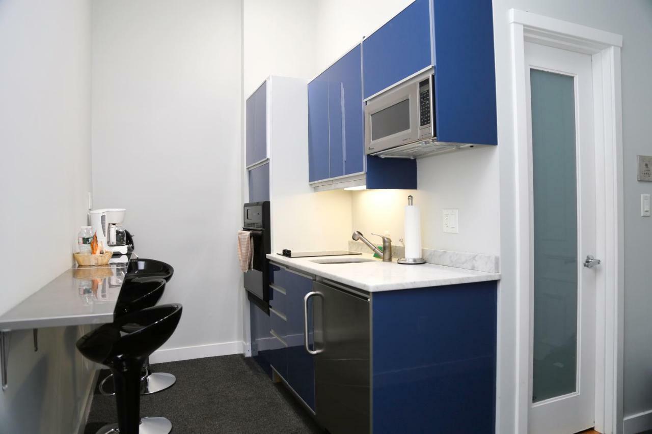 Large Stylish Newbury Street Studio W/ Kitchen Boston Exteriör bild